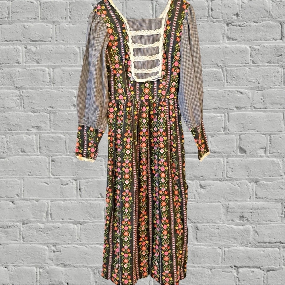 Vtg 70s GISELLA HEINEMANN Prairie Cottage Core Boho Red Dress Buttons Lace S/M